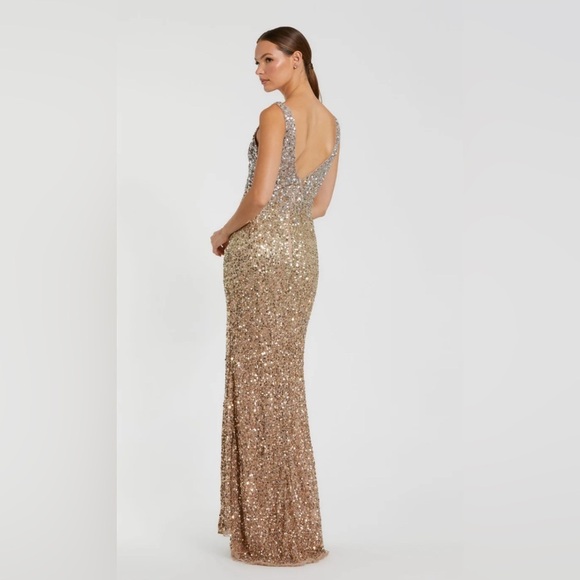 NWT |Mac Duggal 1068 Shimmering Gold Sequined Sleeveless  Side Slit Gown Size 2 - Picture 4 of 17